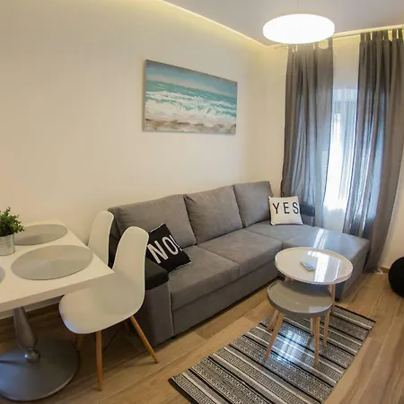 Eva Gradac (Split-Dalmatia)