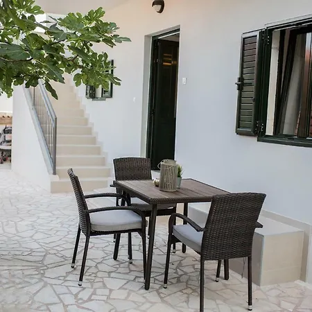 Eva * Gradac (Split-Dalmatia)