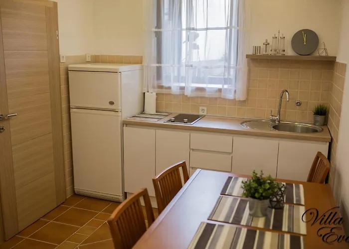 Apartamento Eva Gradac (Split-Dalmatia)
